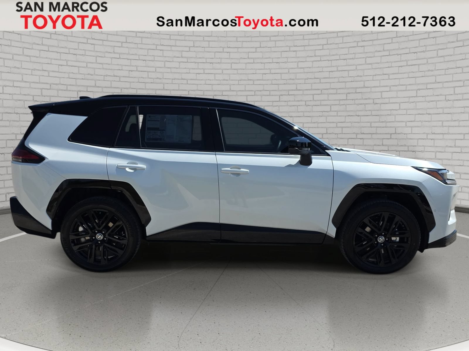 New 2026 Toyota RAV4 XSE w/ Panoramic Sun Roof Package AWD/4WD image 4