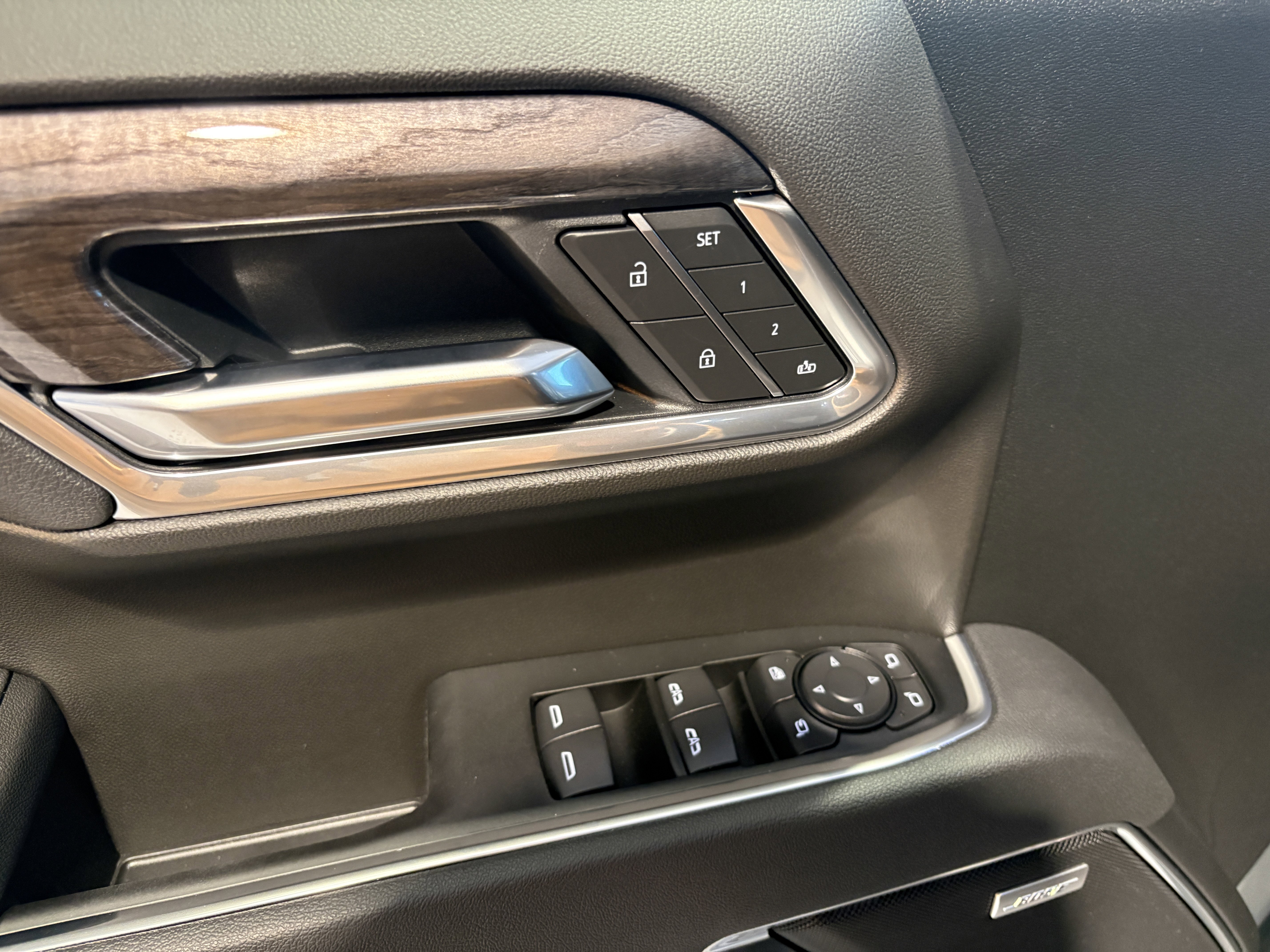 New 2026 Chevrolet Silverado 1500 LTZ w/ LTZ Premium Package image 9