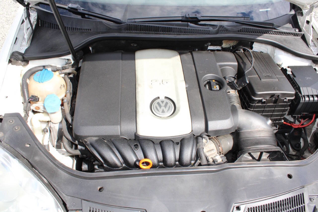 Used 2008 Volkswagen Rabbit S FWD image 23