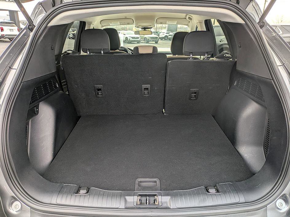 Used 2022 Ford Escape SE image 27