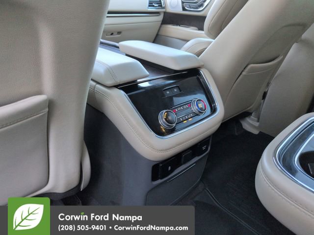 Used 2021 Lincoln Navigator Reserve AWD/4WD image 27