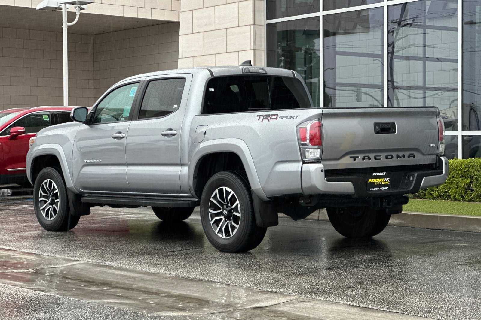 Used 2021 Toyota Tacoma TRD Sport w/ Technology Package image 6