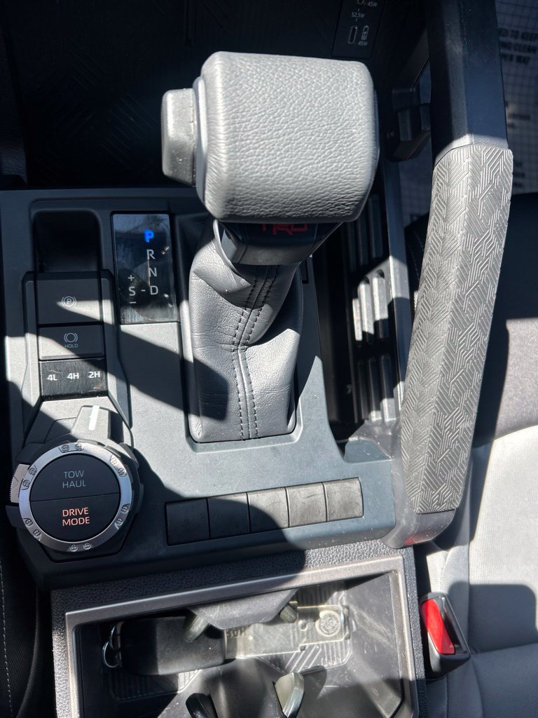 Used 2025 Toyota Tacoma TRD Sport AWD/4WD image 30