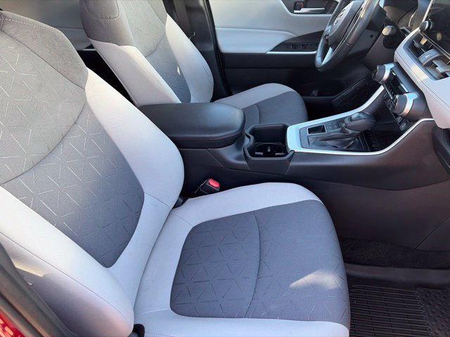 Used 2023 Toyota RAV4 XLE w/ Convenience Package AWD/4WD image 20