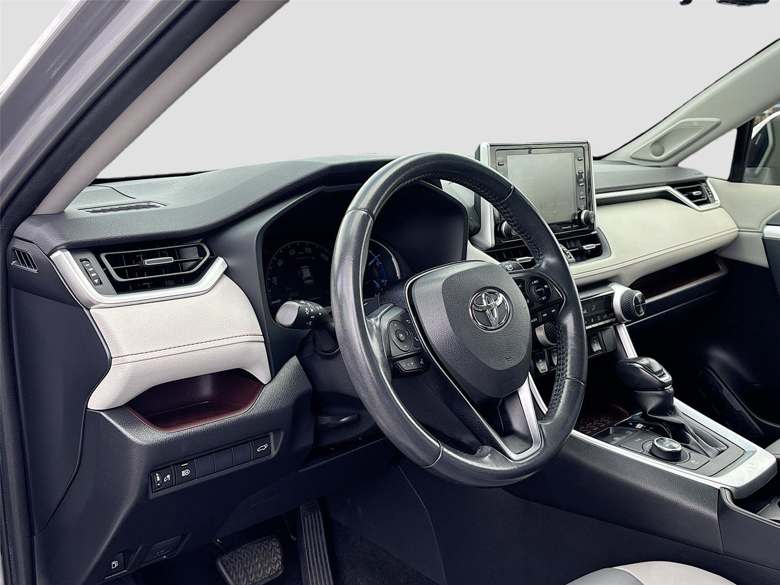 Used 2019 Toyota RAV4 Limited w/ Carpet Mat Package AWD/4WD image 9