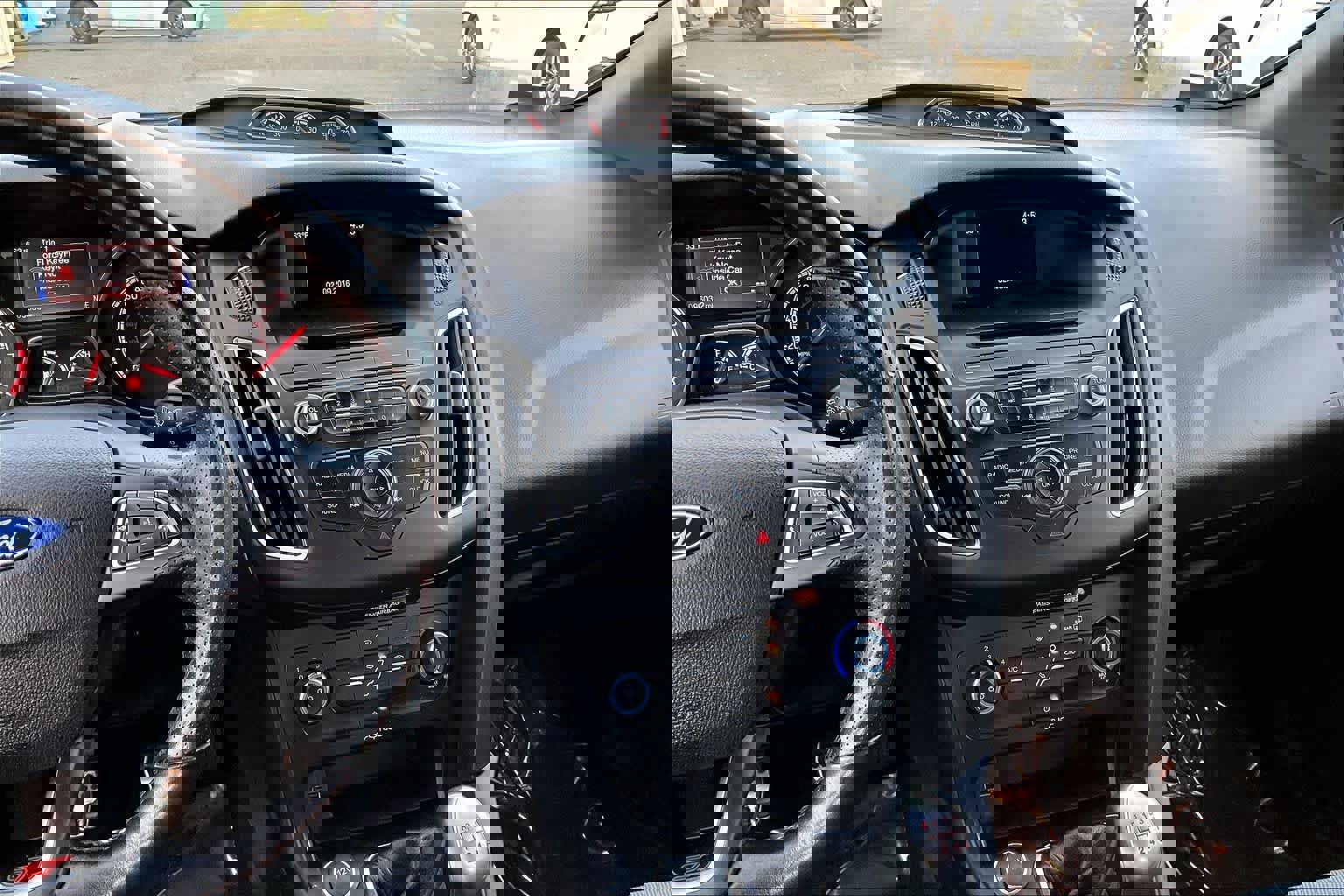 Used 2016 Ford Focus ST image 7