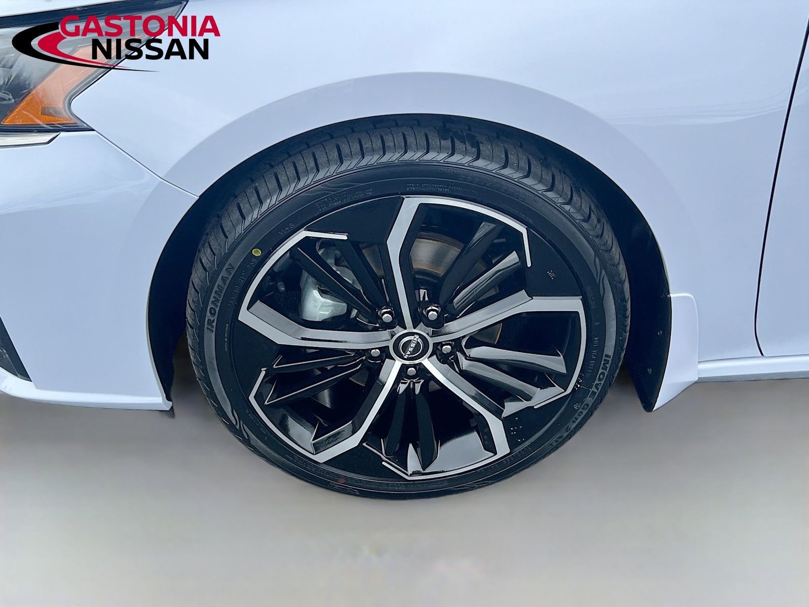 Used 2024 Nissan Altima 2.5 SR w/ SR Premium Package image 40