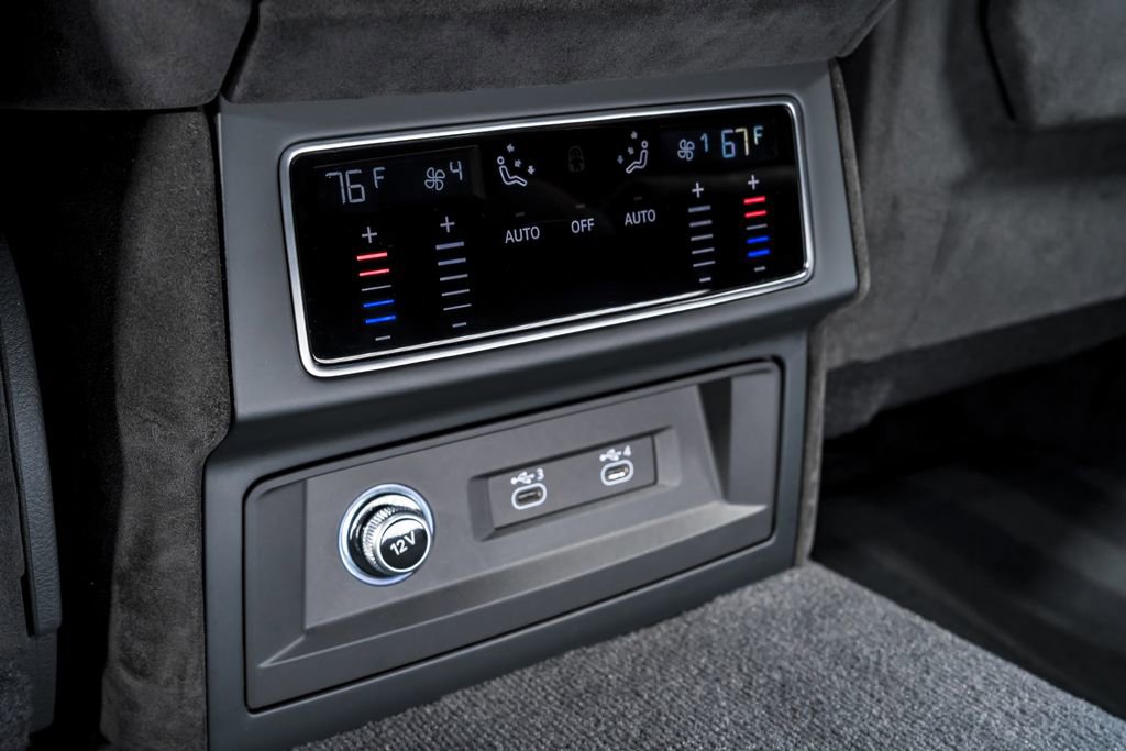 Used 2023 Lamborghini Urus S image 34