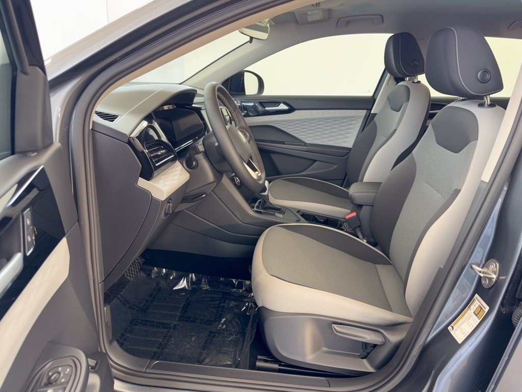 Used 2024 Volkswagen Taos S FWD image 5