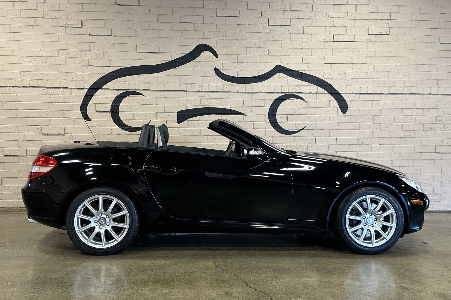 Used 2008 Mercedes-Benz SLK 350 image 5