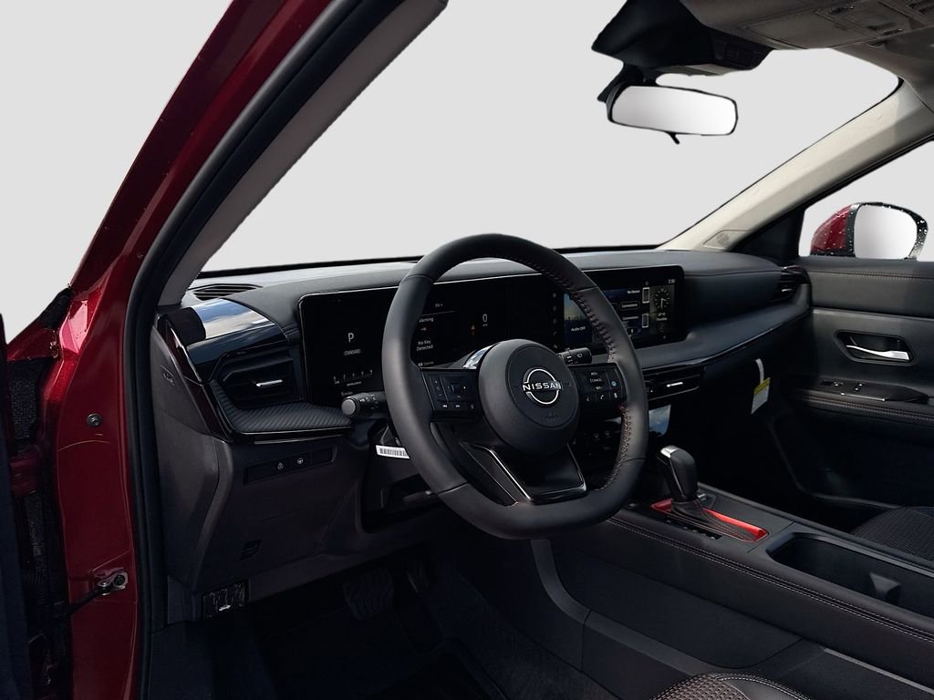 Used 2025 Nissan Kicks SR w/ SR Premium Package image 8