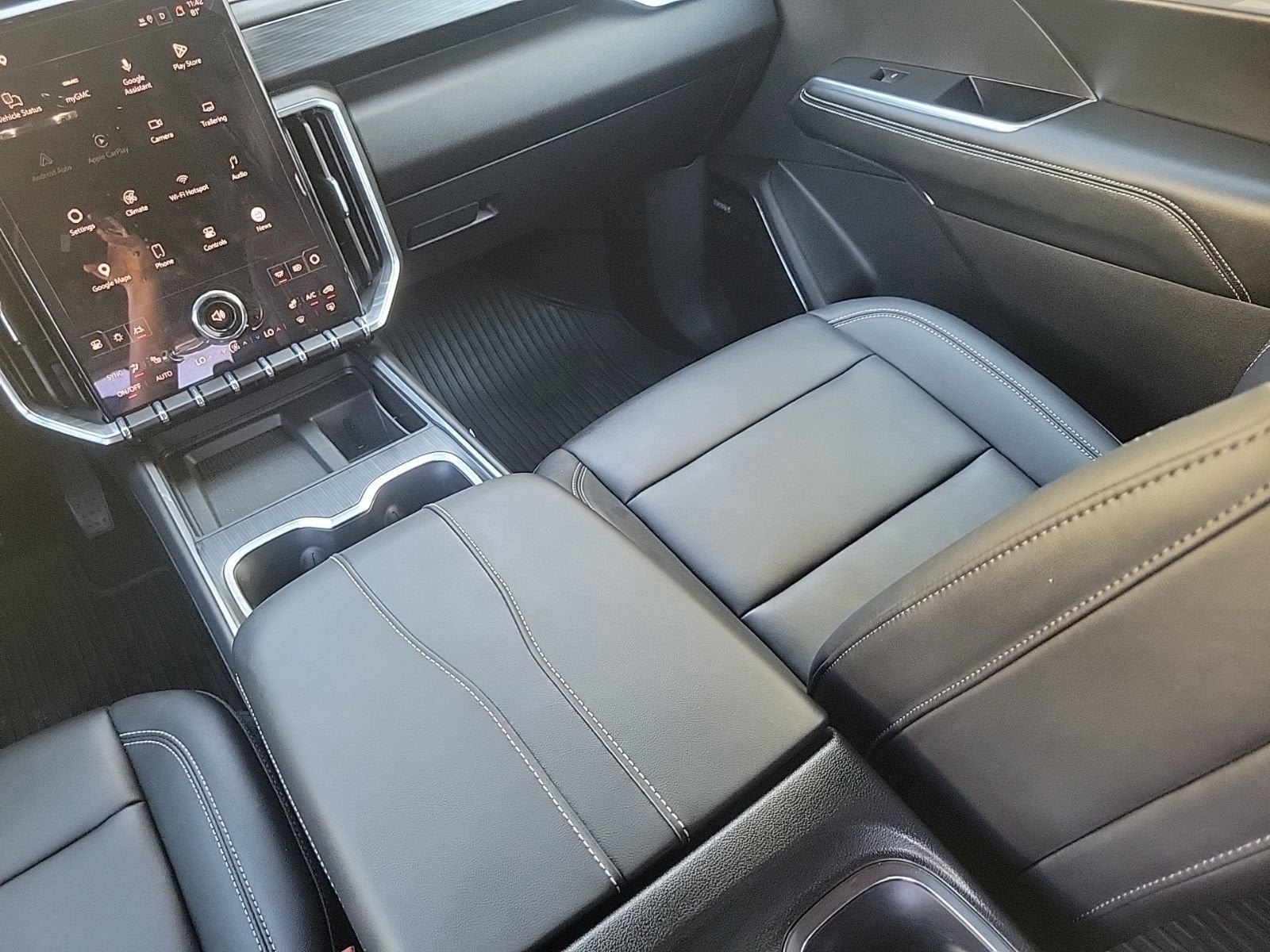 New 2026 GMC Acadia Elevation w/ Elevation Premium Package image 13