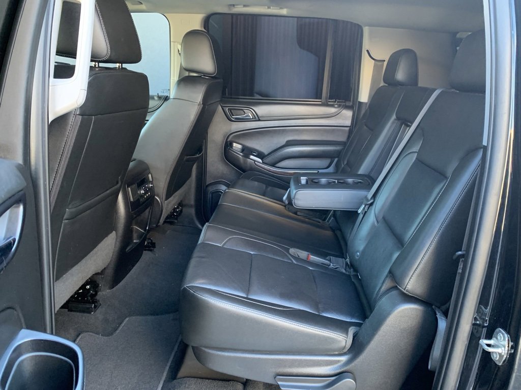 Used 2019 GMC Yukon XL SLT w/ Graphite Performance Edition image 26