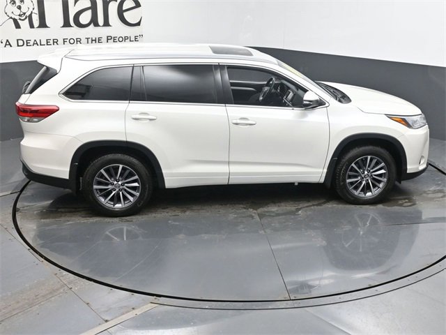 Used 2018 Toyota Highlander XLE image 38