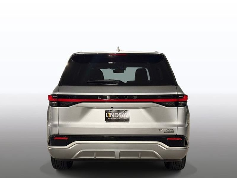 New 2026 Lexus TX 500h AWD image 10