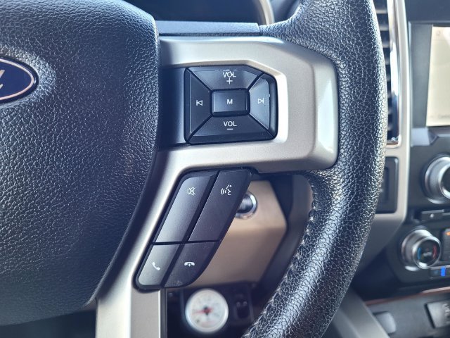 Used 2015 Ford F150 Lariat w/ Equipment Group 502A Luxury AWD/4WD image 24