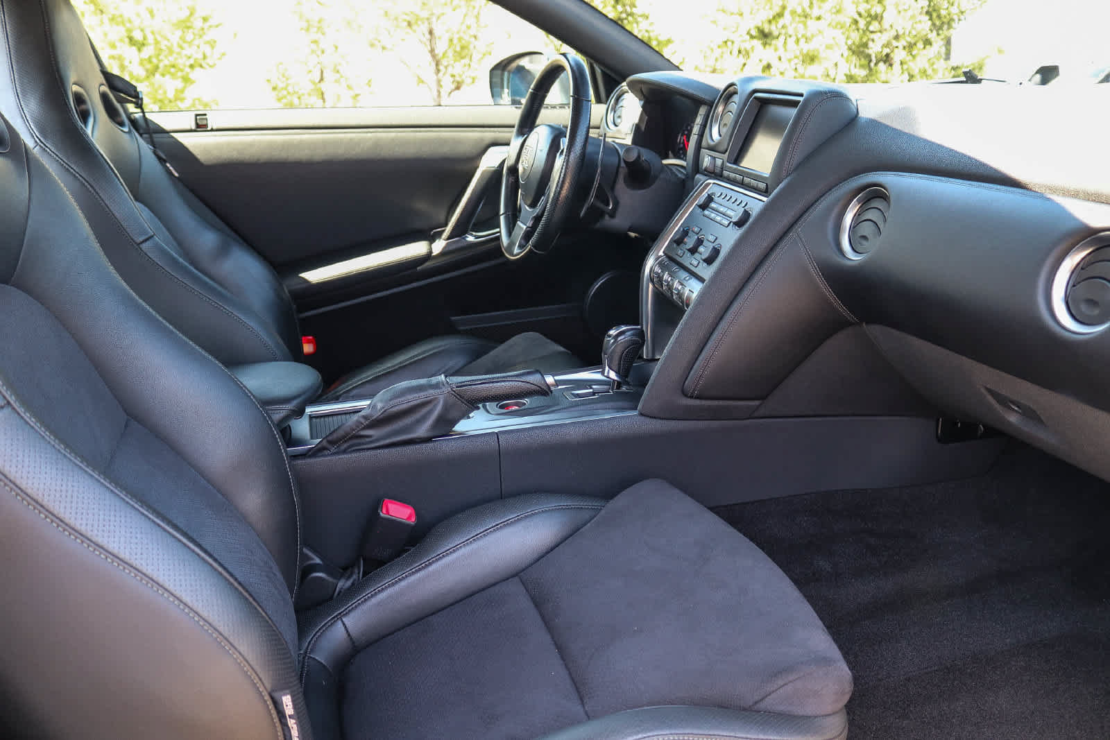 Used 2009 Nissan GT-R Premium AWD/4WD image 15