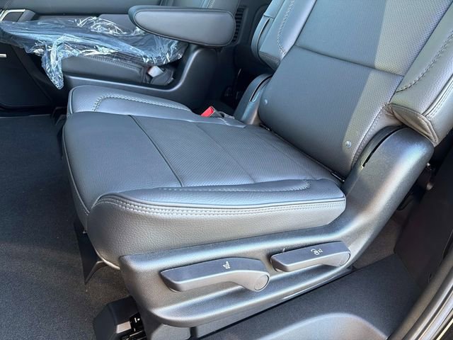 New 2026 GMC Yukon XL Denali AWD/4WD image 12