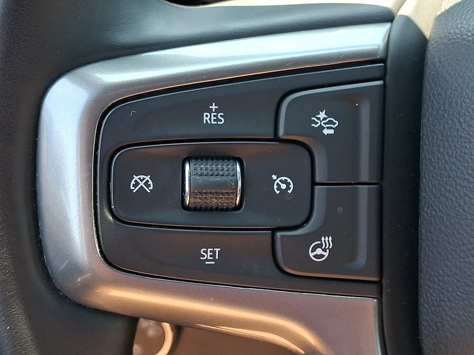 Certified 2024 Chevrolet Silverado 1500 LT AWD/4WD image 22