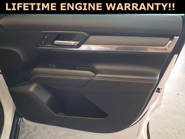 Used 2025 GMC Terrain Elevation image 29