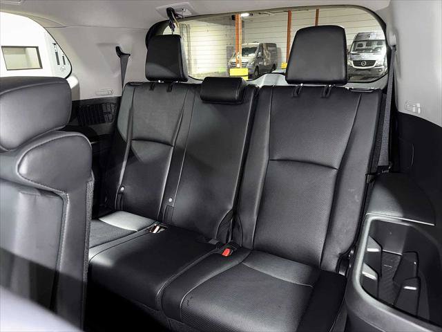 Certified 2024 Toyota Grand Highlander AWD image 18