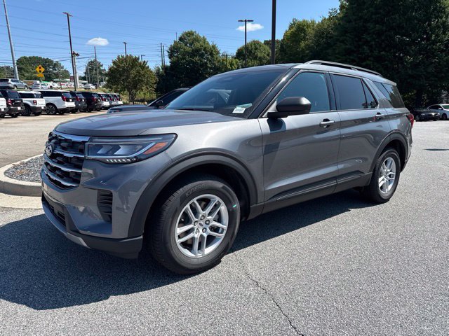 New 2027 Ford Explorer Active RWD image 5