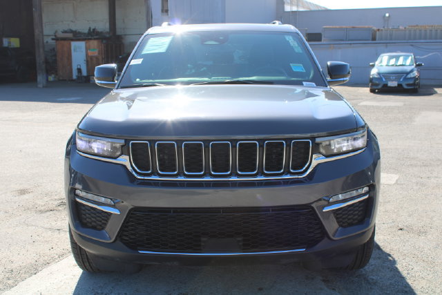 Used 2024 Jeep Grand Cherokee Limited 4xe AWD/4WD image 2