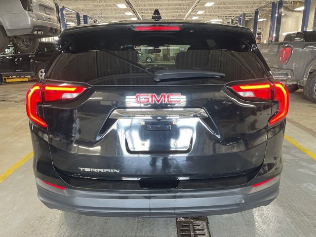 Used 2021 GMC Terrain SLE w/ LPO, Floor Liner Package image 5