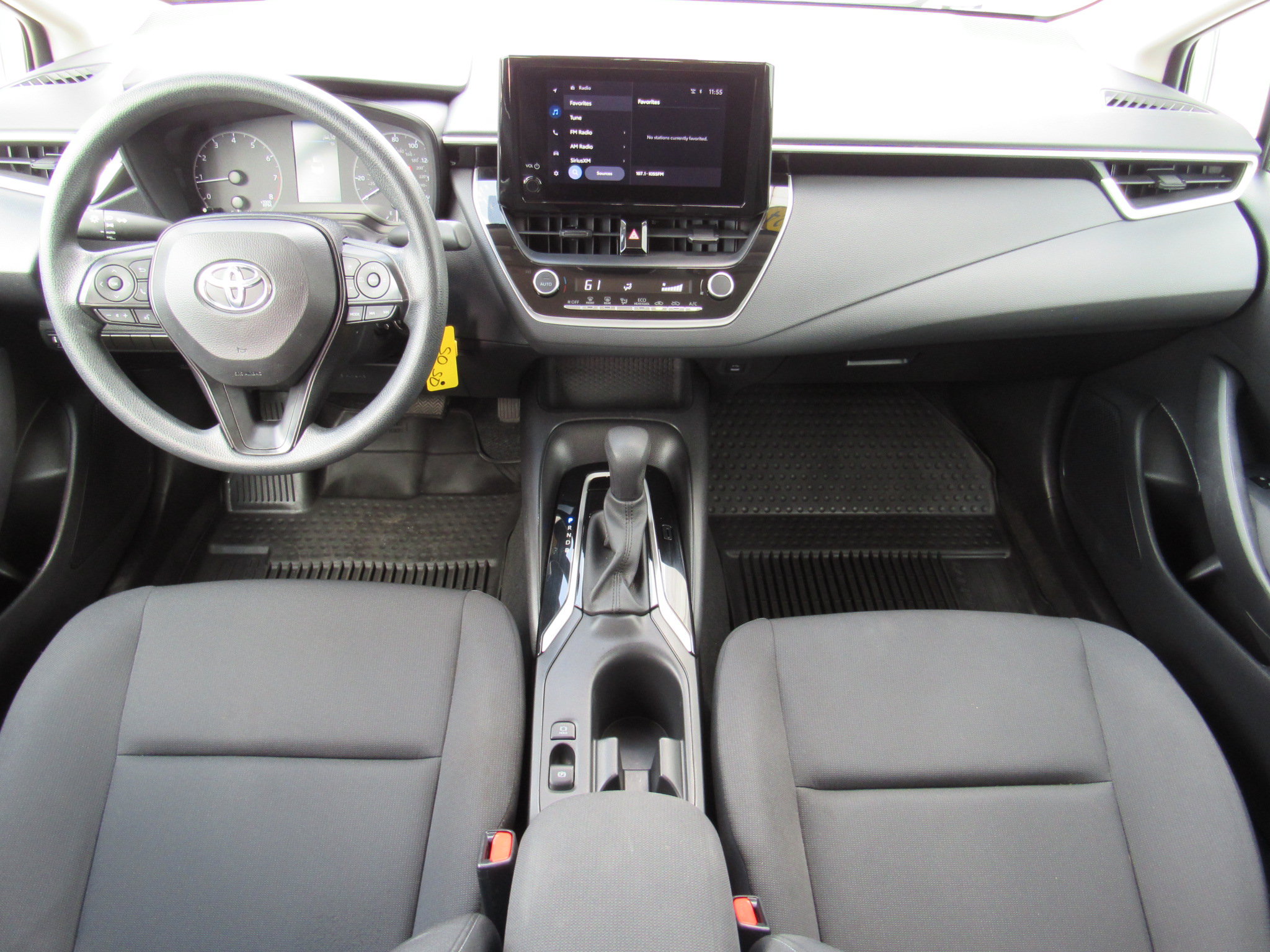 Used 2024 Toyota Corolla LE FWD image 29