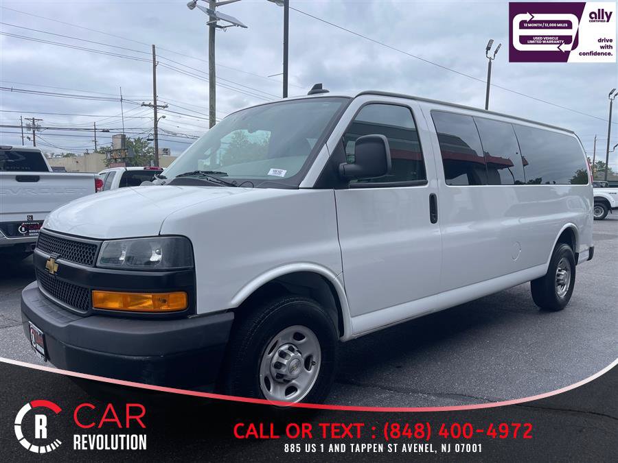 Used 2023 Chevrolet Express 3500 LS RWD image 3