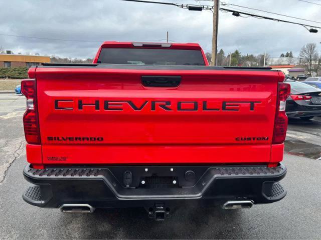 Used 2025 Chevrolet Silverado 1500 Custom Trail Boss w/ LPO, Dark Essentials Package AWD/4WD image 9