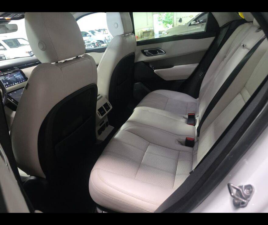 Used 2019 Land Rover Range Rover Velar S AWD/4WD image 7