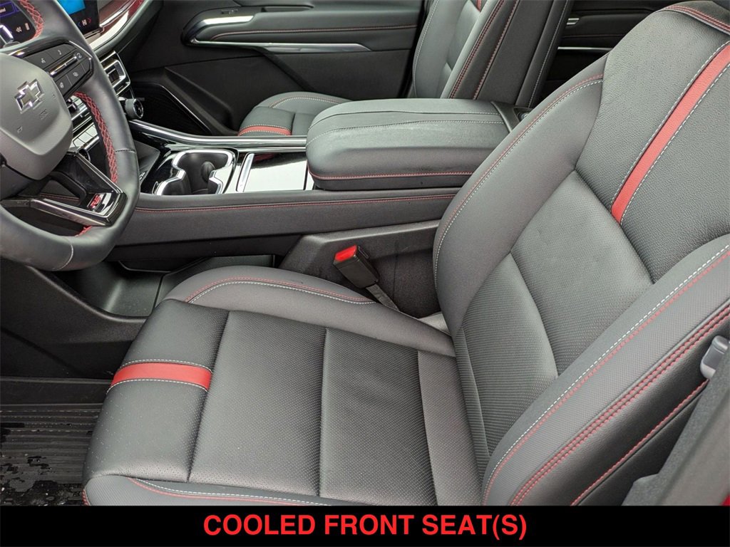 Used 2024 Chevrolet Traverse RS w/ LPO, Floor Liner Package image 3