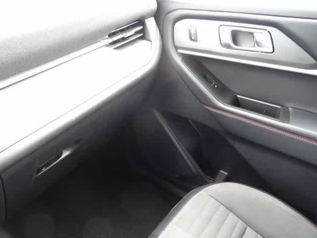 Used 2025 Ford Explorer ST-Line AWD/4WD image 37