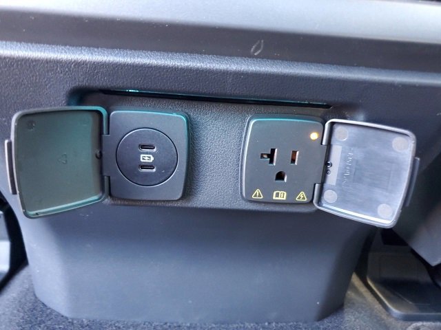 New 2025 Ford F150 XLT w/ Equipment Group 302A MID image 21