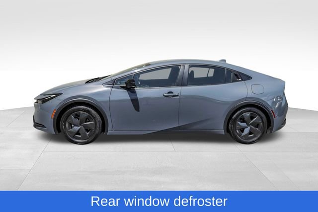 Certified 2025 Toyota Prius LE FWD image 12