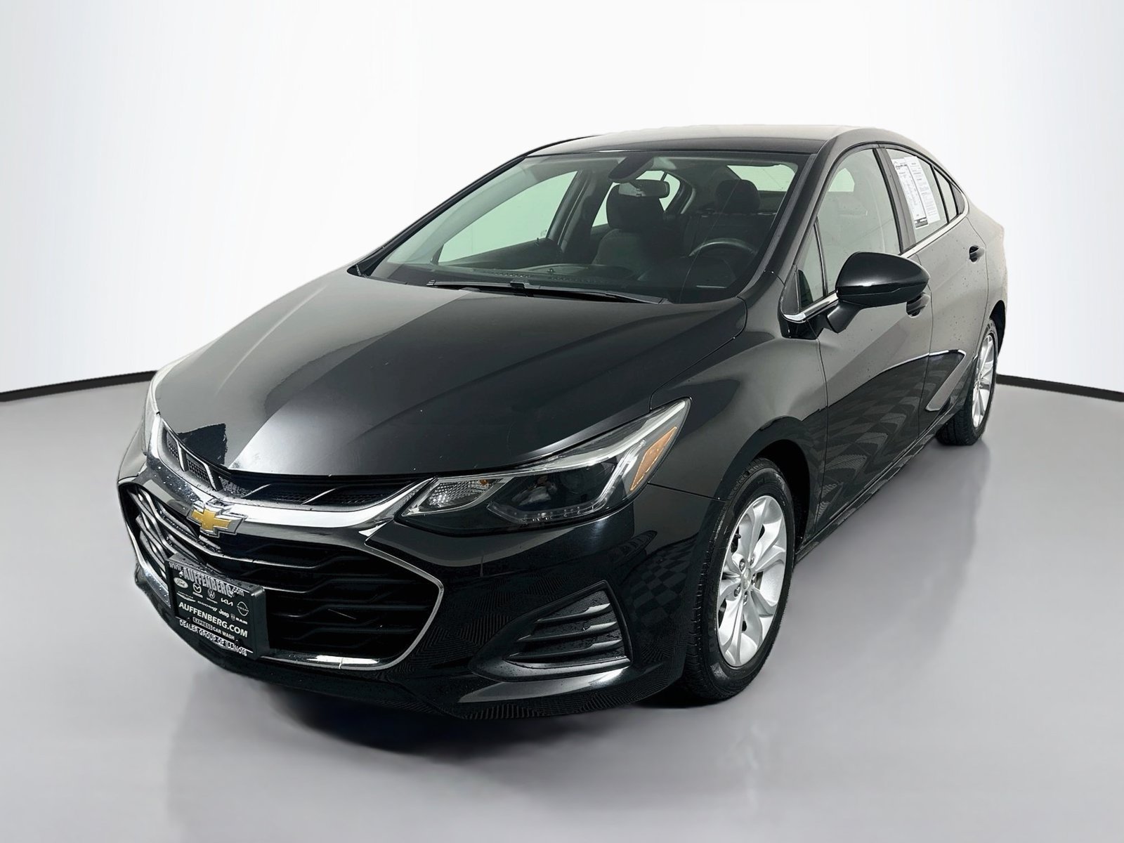 Used 2019 Chevrolet Cruze LT w/ LT Fleet Convenience Package FWD image 3