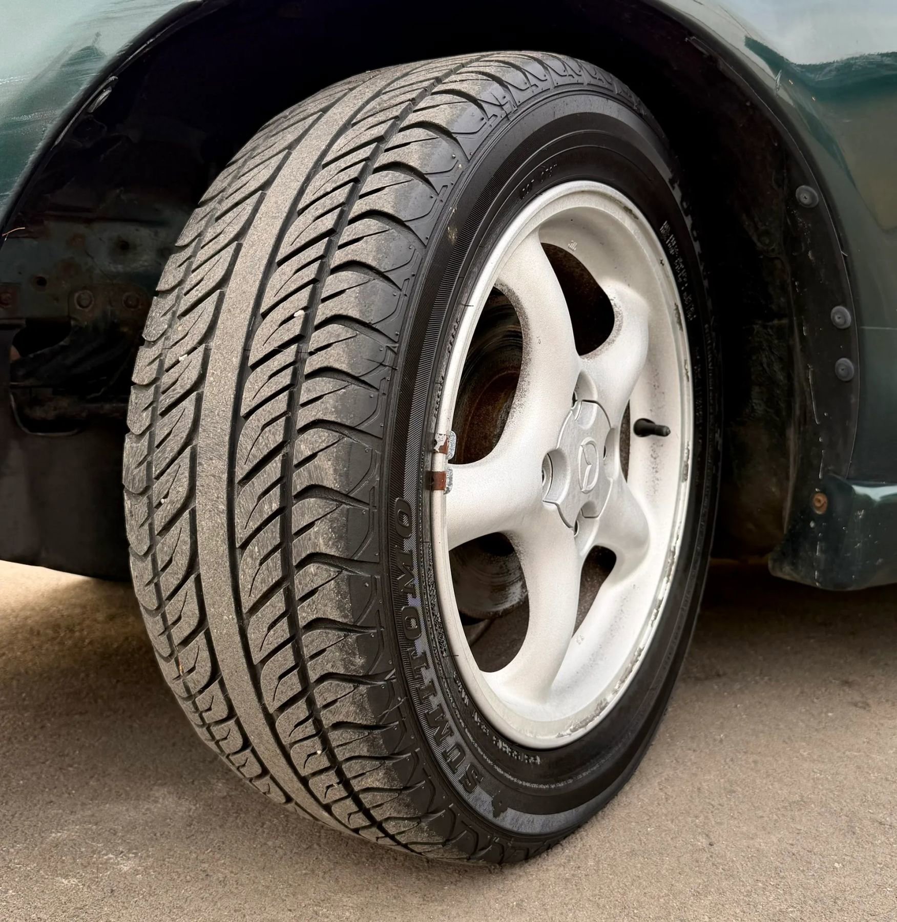 Used 1999 MAZDA MX-5 Miata Convertible 2D image 30