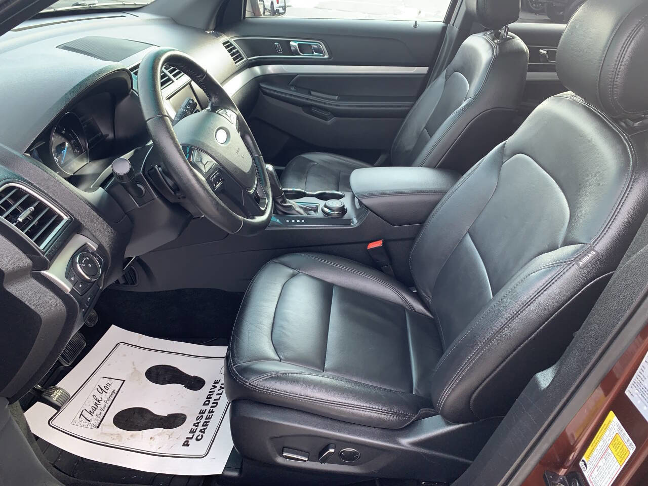 Used 2016 Ford Explorer XLT w/ Equipment Group 202A image 13