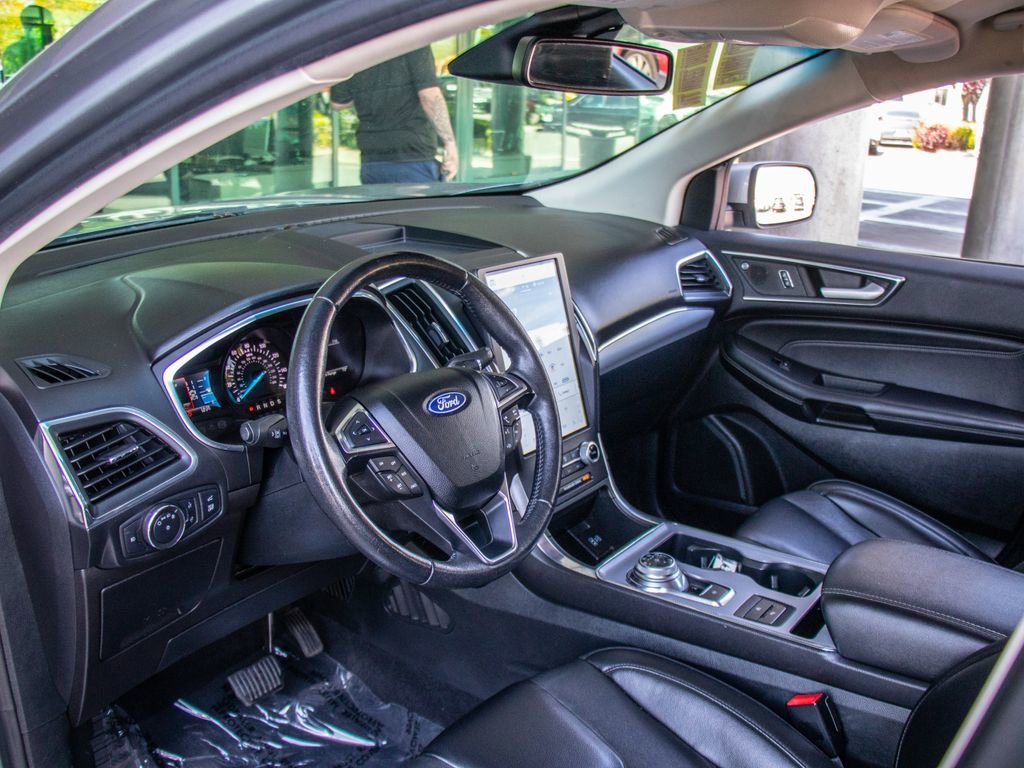 Used 2021 Ford Edge Titanium AWD/4WD image 11