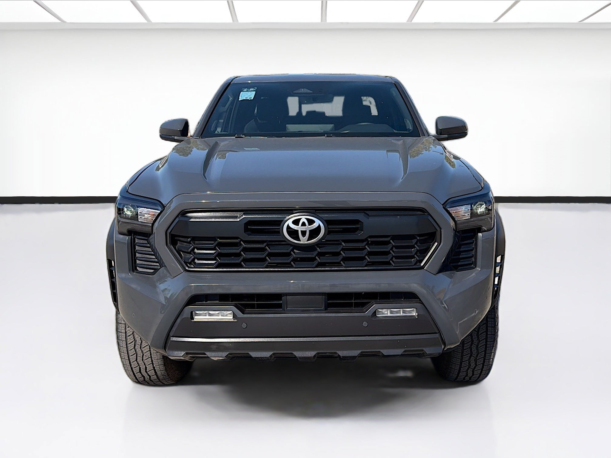 Used 2024 Toyota Tacoma TRD Sport image 2