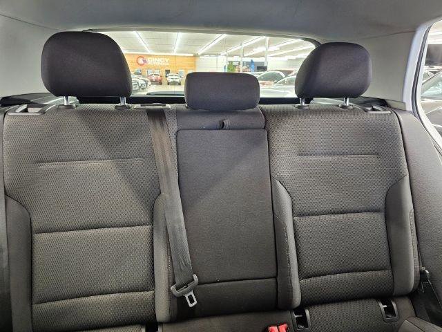 Used 2019 Volkswagen Golf S FWD image 32