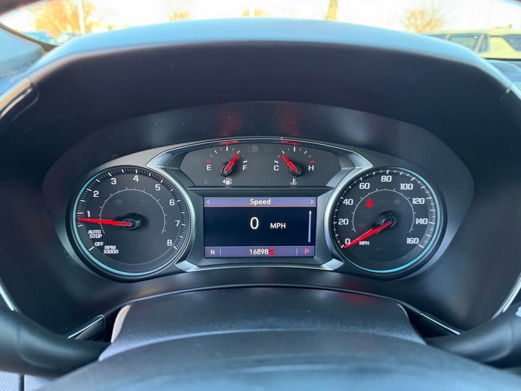 Used 2023 Chevrolet Equinox RS w/ RS Leather Package image 13