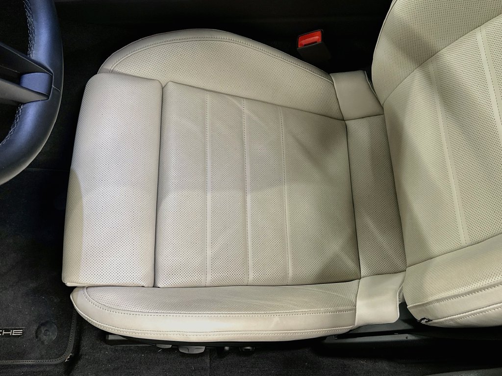 Certified 2025 Porsche Panamera image 21