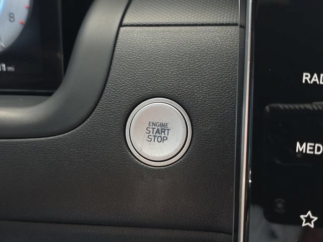 Certified 2022 Hyundai Santa Cruz SEL Premium AWD/4WD image 11