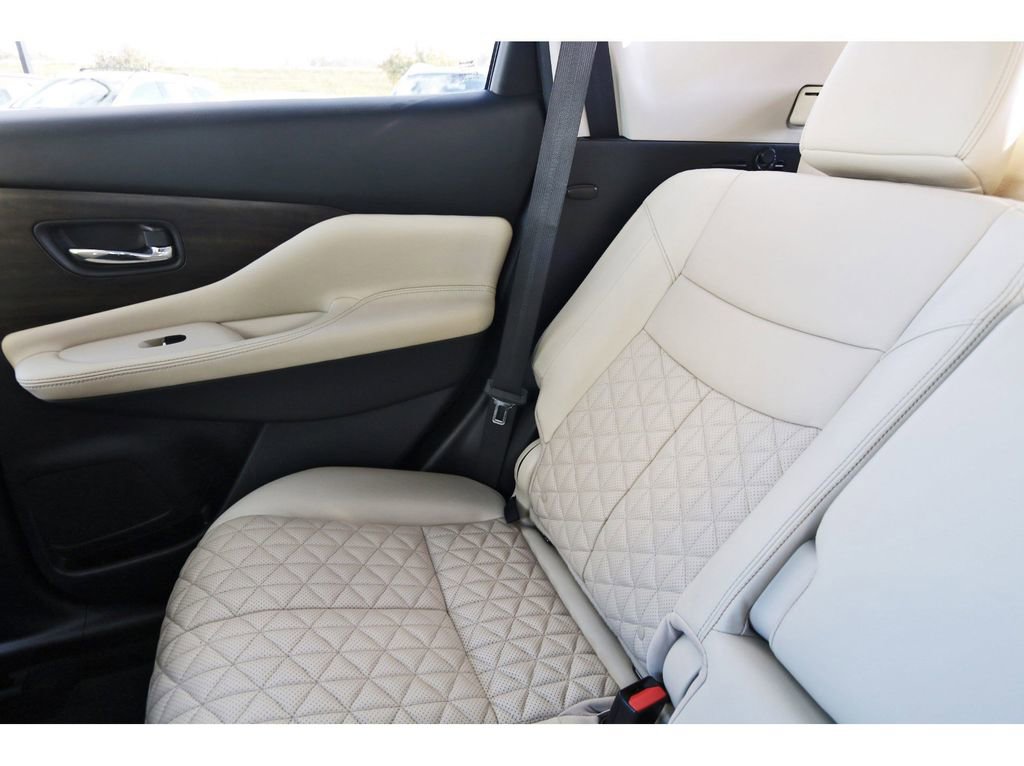 Used 2022 Nissan Murano Platinum w/ Cargo Package FWD image 14