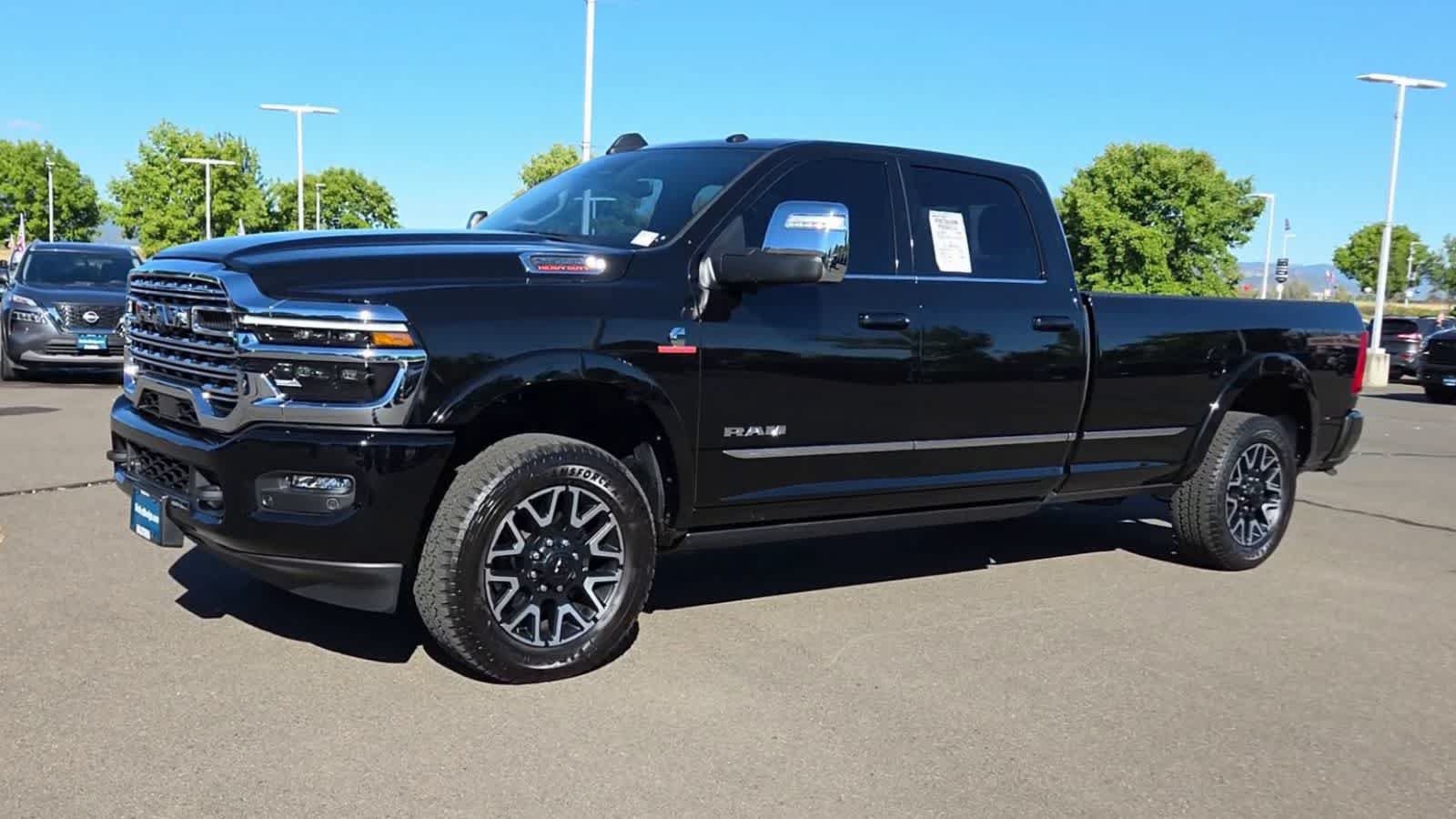 Used 2025 RAM 2500 Limited AWD/4WD image 4