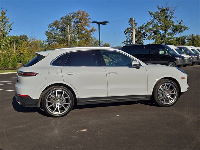 Used 2023 Porsche Cayenne image 3