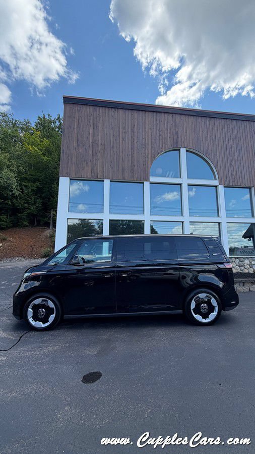 Used 2025 Volkswagen ID. Buzz Pro S RWD image 20