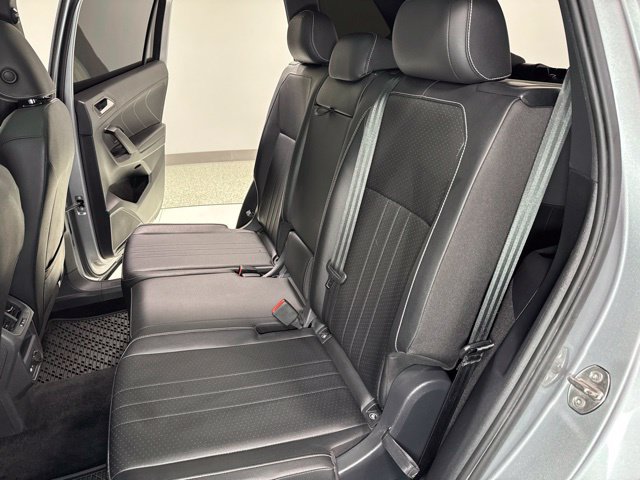 Used 2023 Volkswagen Tiguan SE R-Line FWD image 25